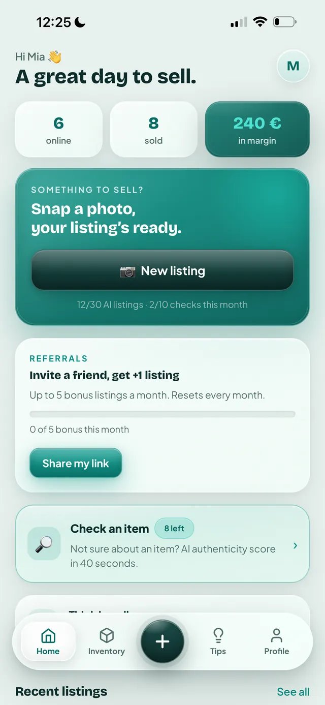 Vendly home screen showing listed items, sold items and the month's margin