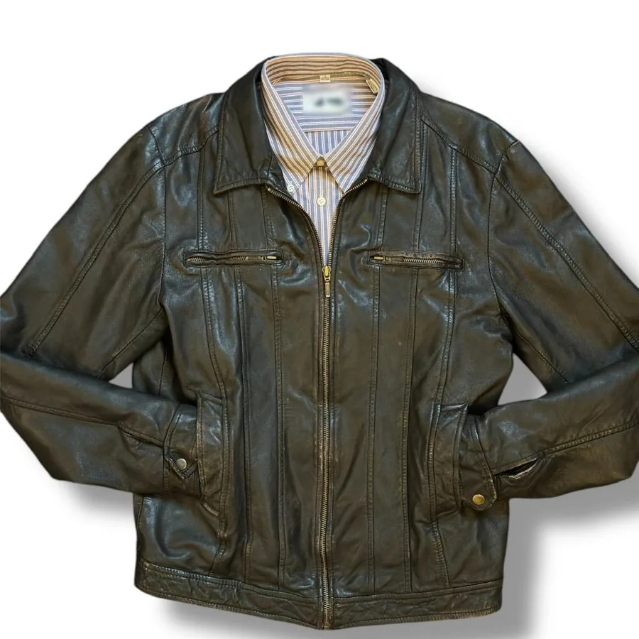 Le même blouson détouré par Vendly sur fond blanc studio